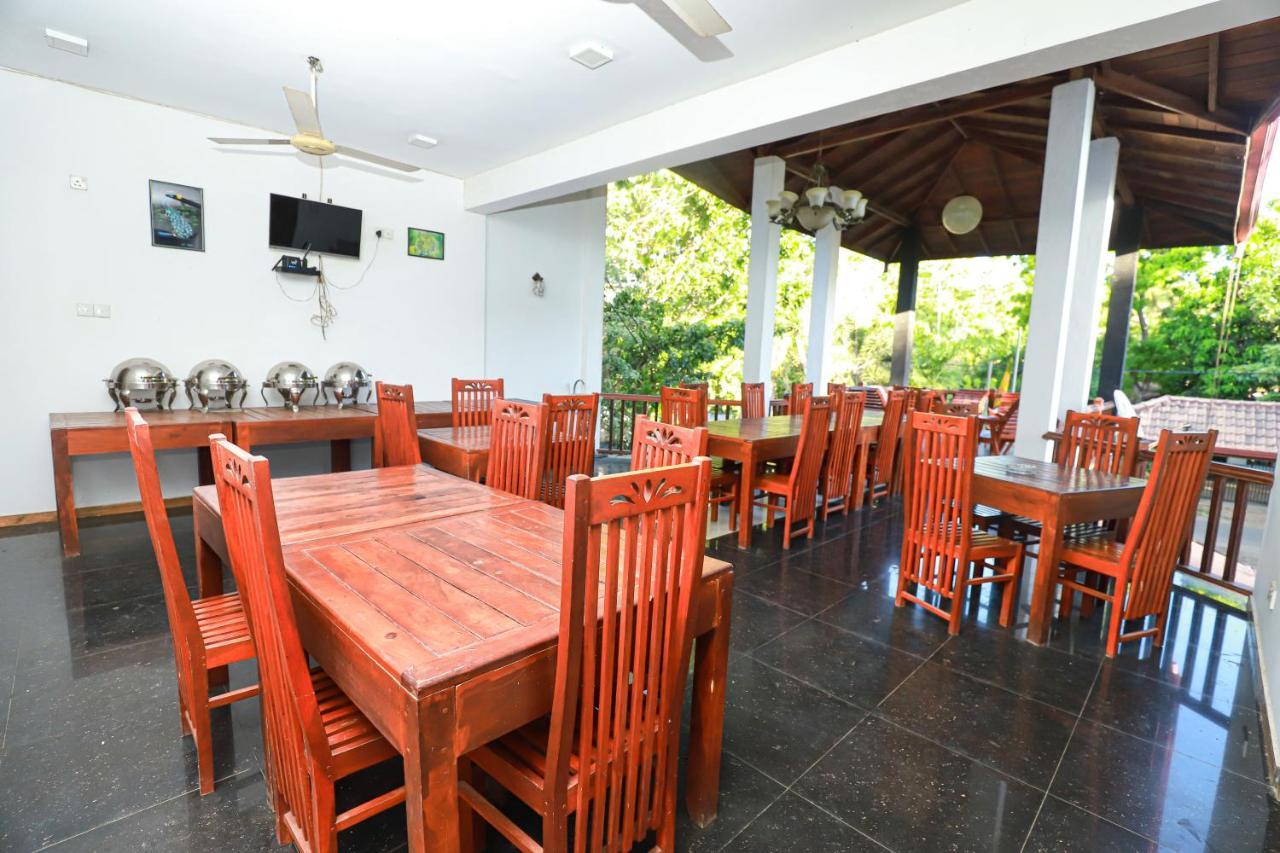 Yala Rich Lodge 티사마하라마 외부 사진